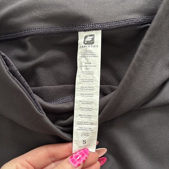 Womens' Steel Grey Fabletics Define Powerhold Mid-Rise Capri Size Small - Picture 2 of 5